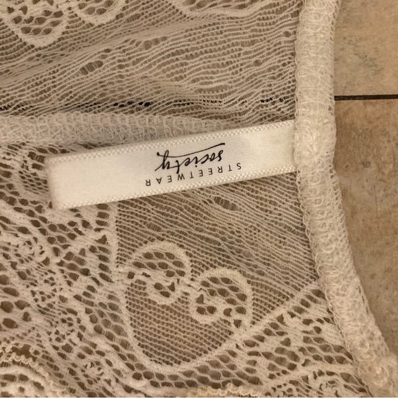 White bralette - Picture 3 of 5